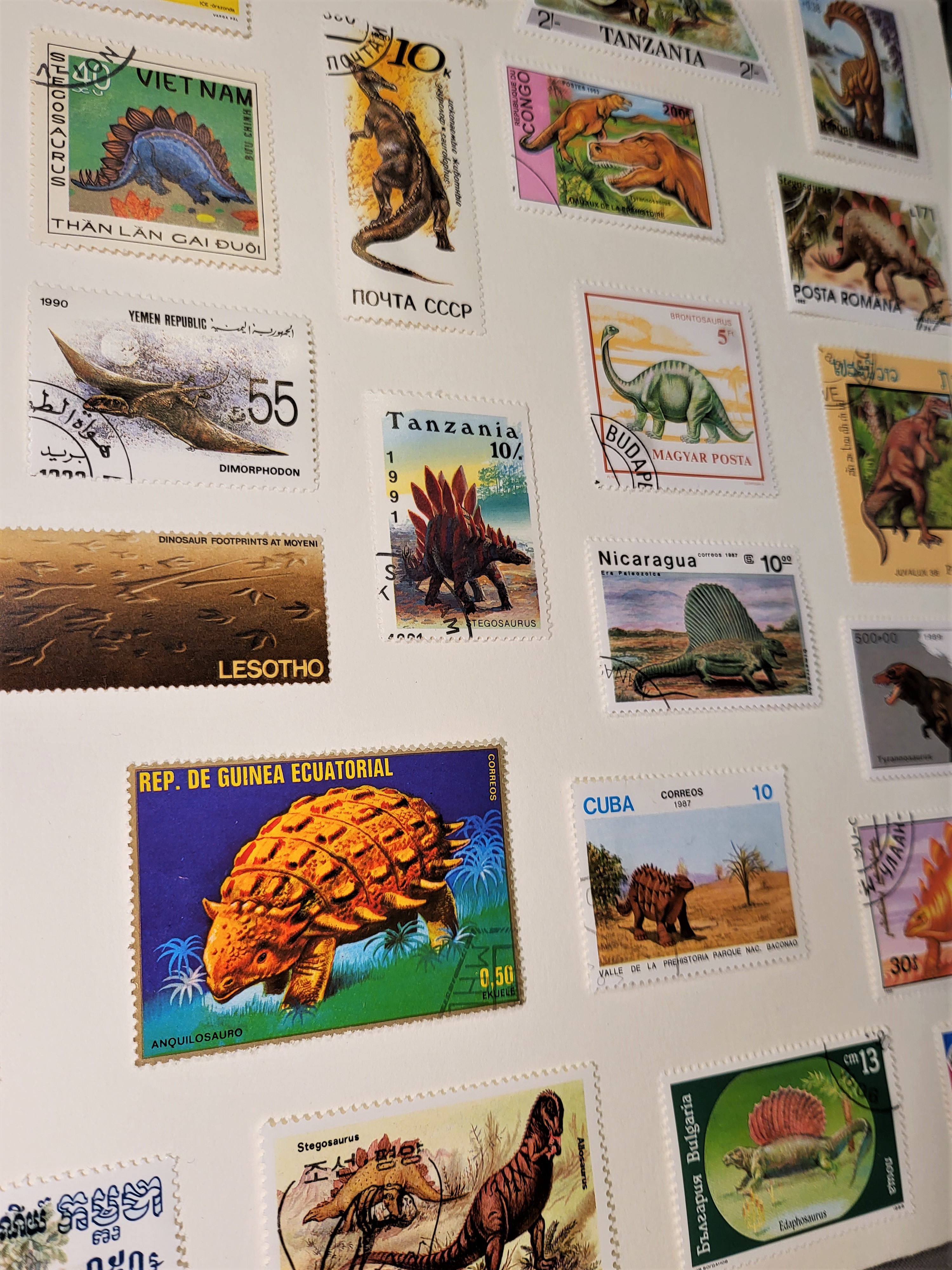 Gallery of stamps from our new presenting case about Dinosaurs in the Post.