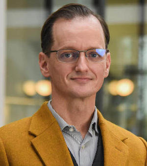 Professor Rob Salguero-Gomez